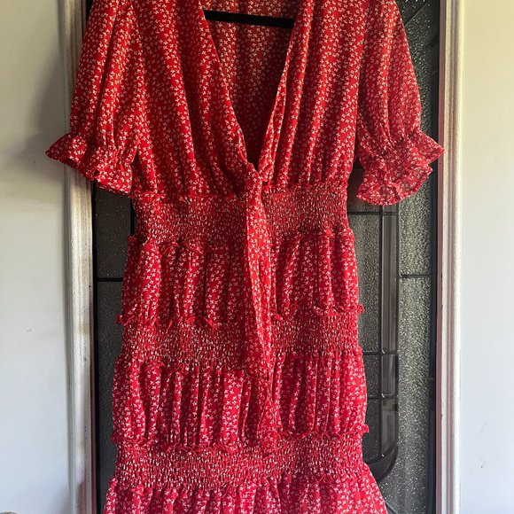 FREE SHIPPING ress; soft red and white; gathered areas for fun flirty; tie open - Picture 1 of 10